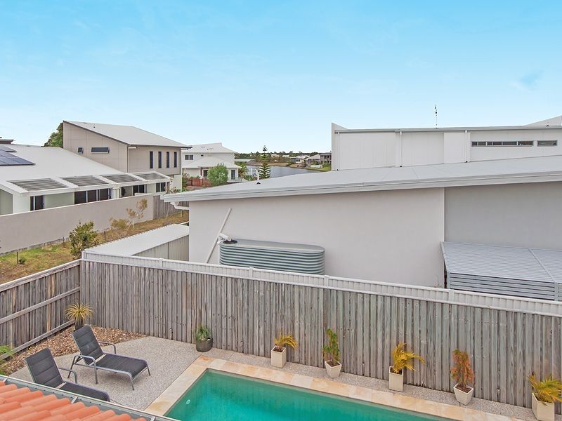 12 St Pauls Avenue, Pelican Waters QLD 4551