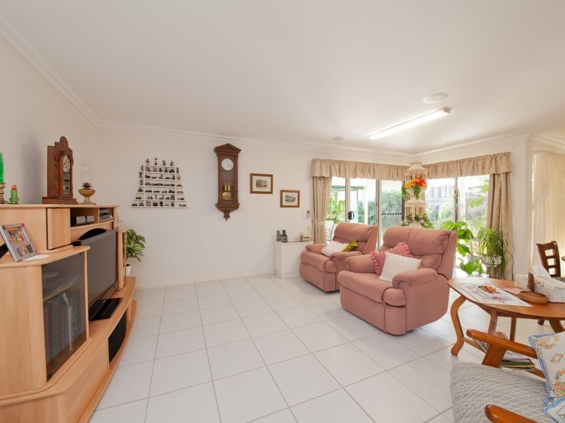 7 Coolamon Crescent, Beerwah QLD 4519