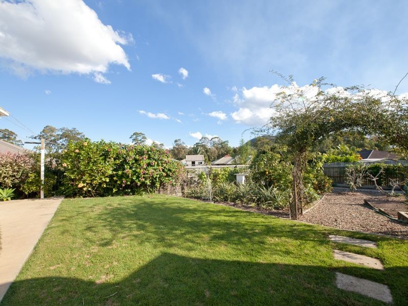 7 Coolamon Crescent, Beerwah QLD 4519