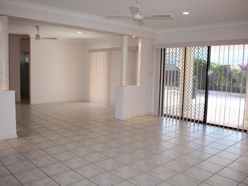 5 Finnegan Place, Pelican Waters QLD 4551