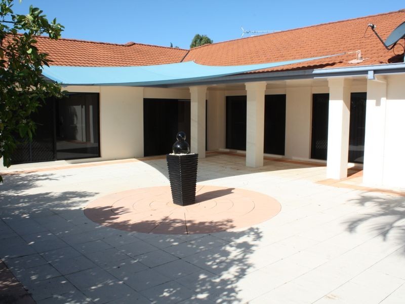 5 Finnegan Place, Pelican Waters QLD 4551