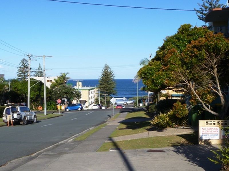 4/8 Dingle Avenue, Caloundra QLD 4551