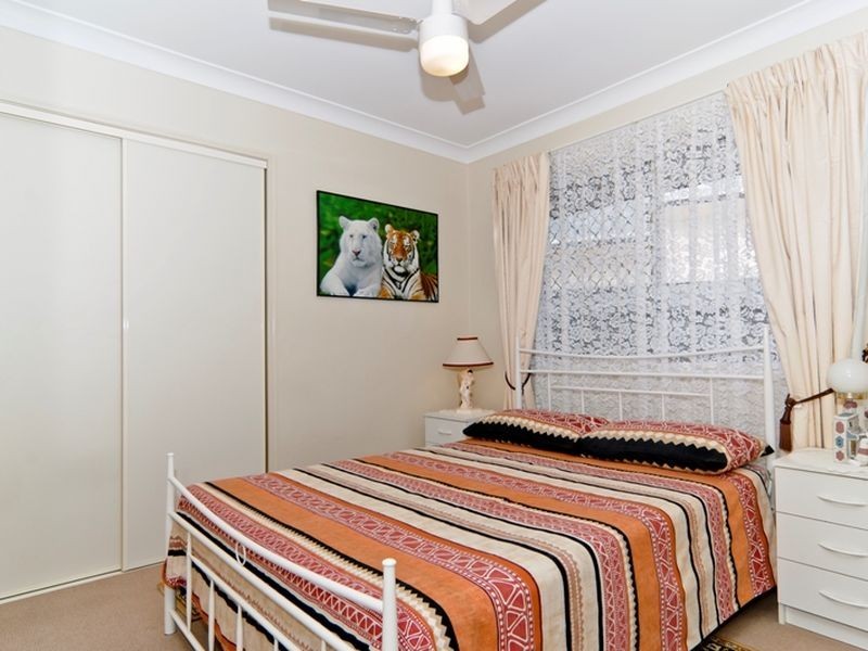 2 Glennie Close, Caloundra West QLD 4551