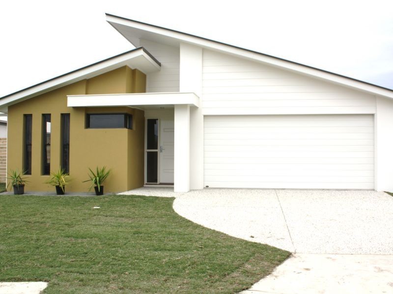 7 Cumberland Cres, Little Mountain QLD 4551