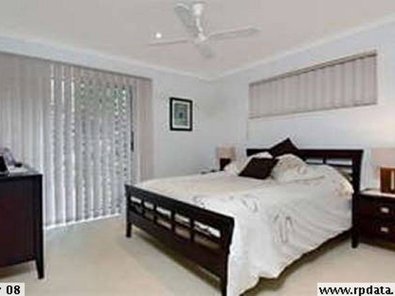 2 Noval Street, Aroona QLD 4551