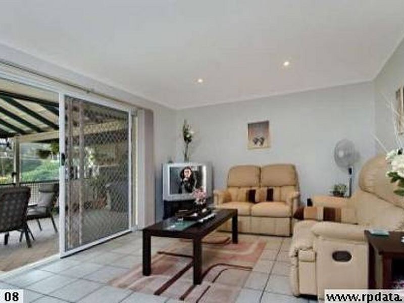 2 Noval Street, Aroona QLD 4551