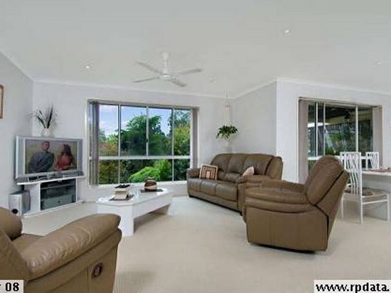 2 Noval Street, Aroona QLD 4551