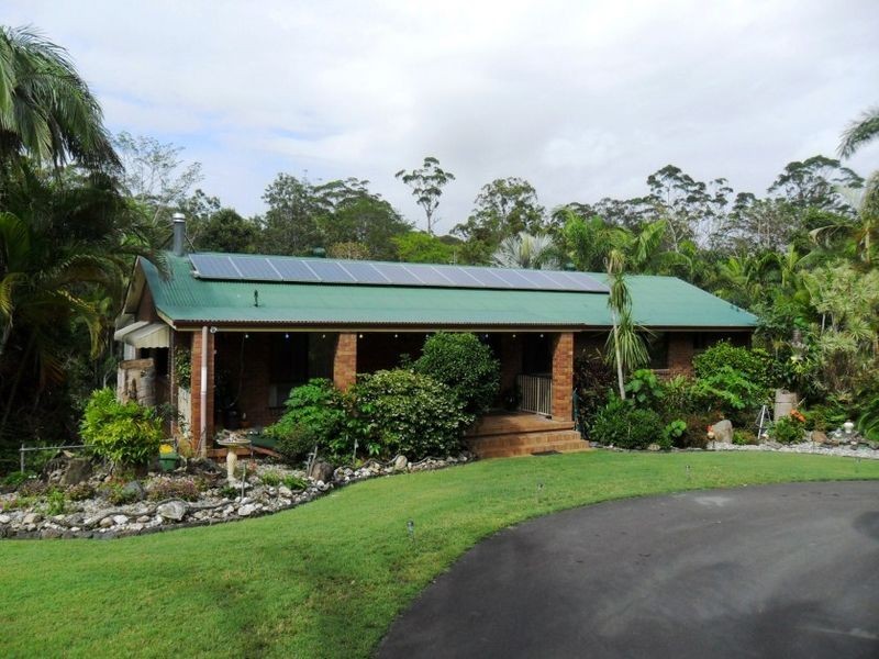 64 Thompson Rd, Beerwah QLD 4519