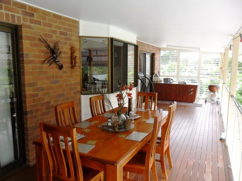 64 Thompson Rd, Beerwah QLD 4519