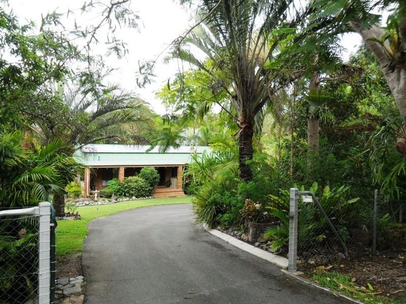 64 Thompson Rd, Beerwah QLD 4519