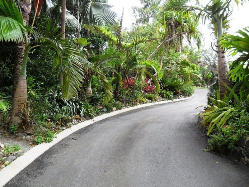 64 Thompson Rd, Beerwah QLD 4519