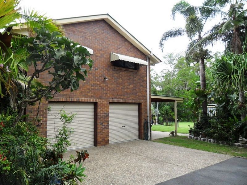 64 Thompson Rd, Beerwah QLD 4519