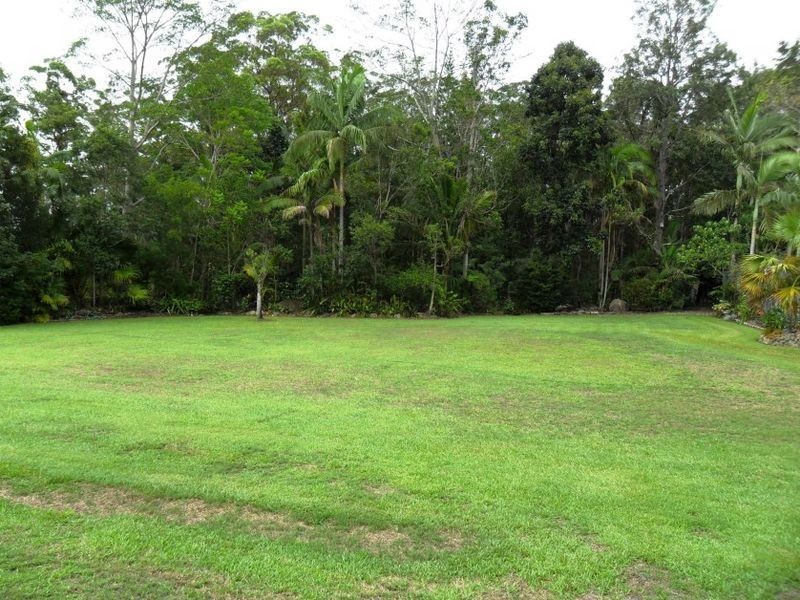 64 Thompson Rd, Beerwah QLD 4519