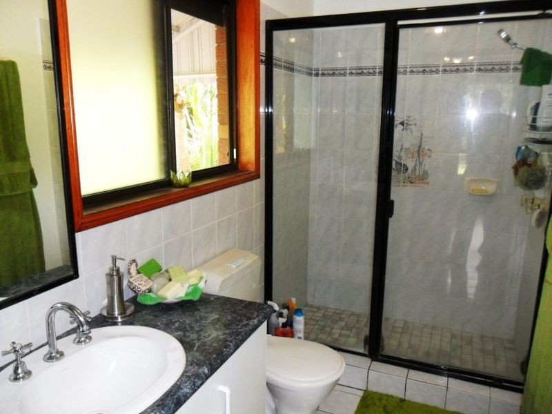 64 Thompson Rd, Beerwah QLD 4519