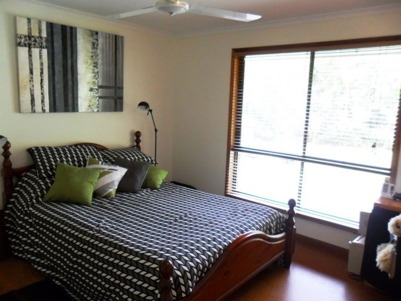 64 Thompson Rd, Beerwah QLD 4519