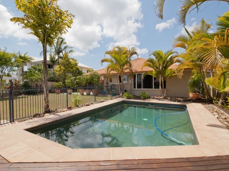 11 Midden Place, Pelican Waters QLD 4551