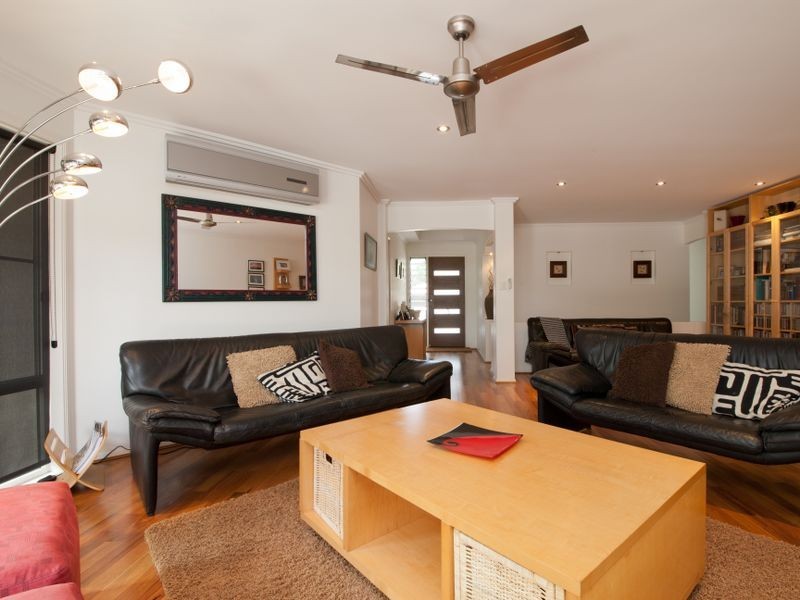 11 Midden Place, Pelican Waters QLD 4551