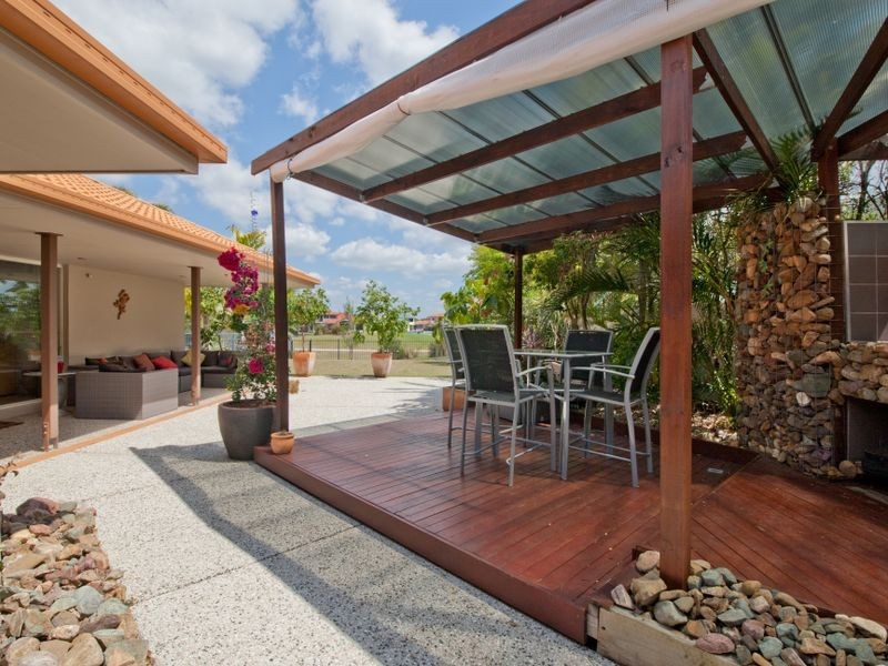 11 Midden Place, Pelican Waters QLD 4551