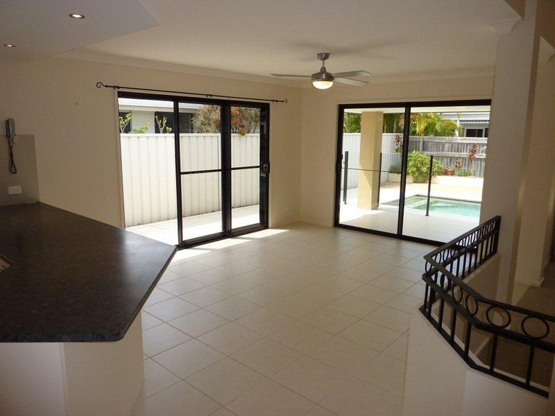 18 Cayman Place, Kawana Island QLD 4575