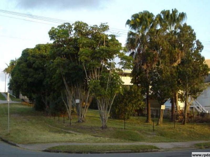 37 Bombala Tce, Caloundra QLD 4551