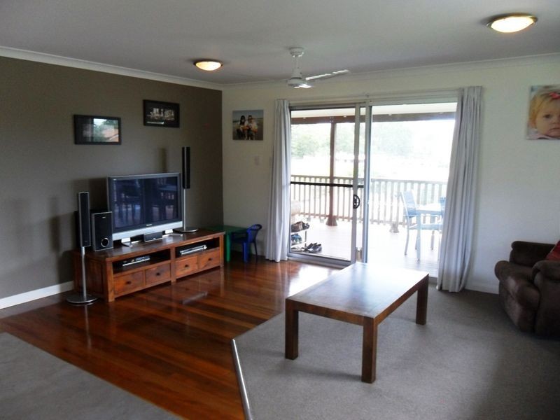 72 Sahara Road, Glass House Mountains QLD 4518