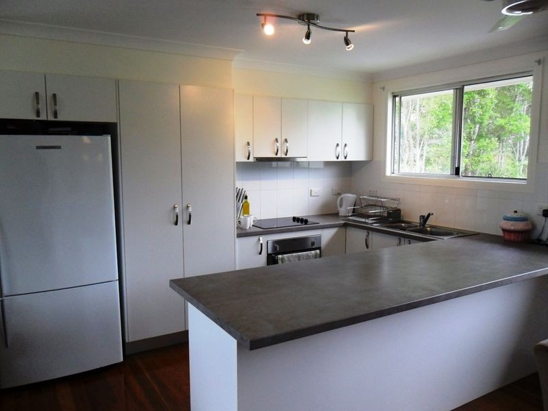 72 Sahara Road, Glass House Mountains QLD 4518