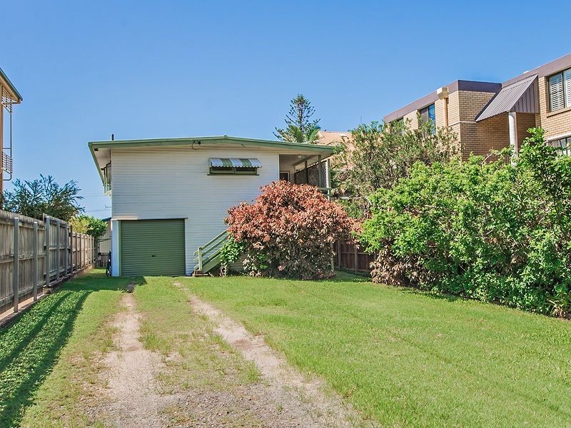 33 Lower Gay Terrace, Caloundra QLD 4551