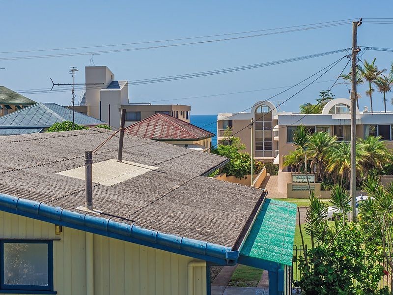 33 Lower Gay Terrace, Caloundra QLD 4551