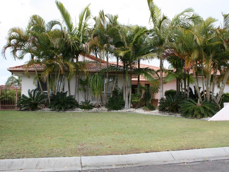 12 Firefly Street, Pelican Waters QLD 4551