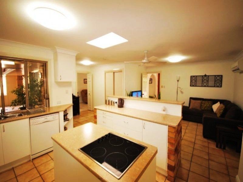 16 William street, Landsborough QLD 4550