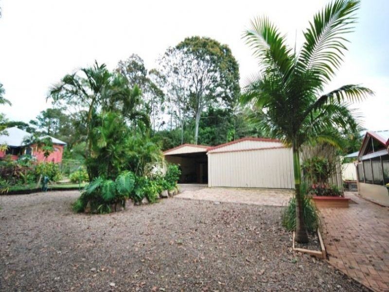 16 William street, Landsborough QLD 4550