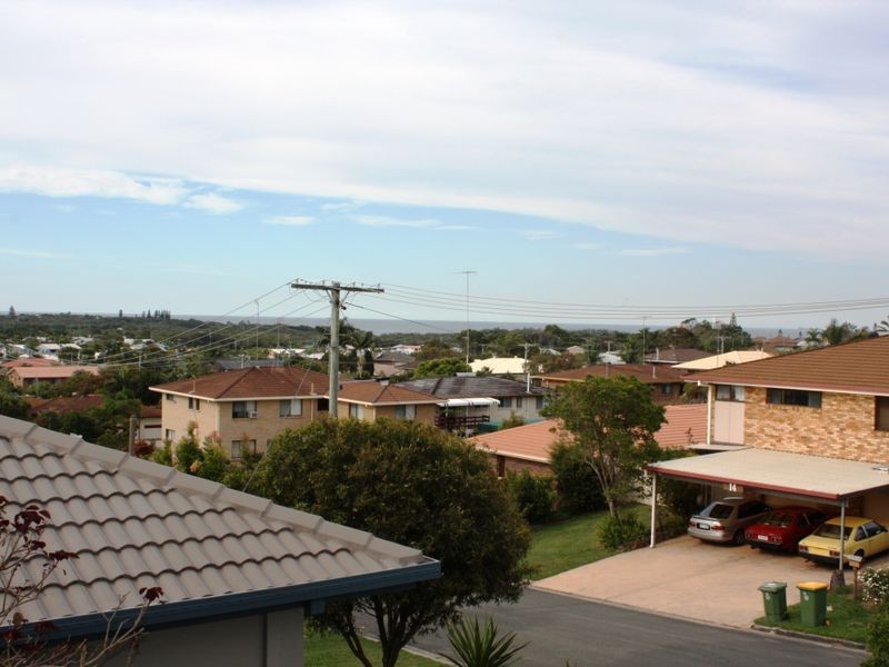 29 Cromwell Street, Dicky Beach QLD 4551