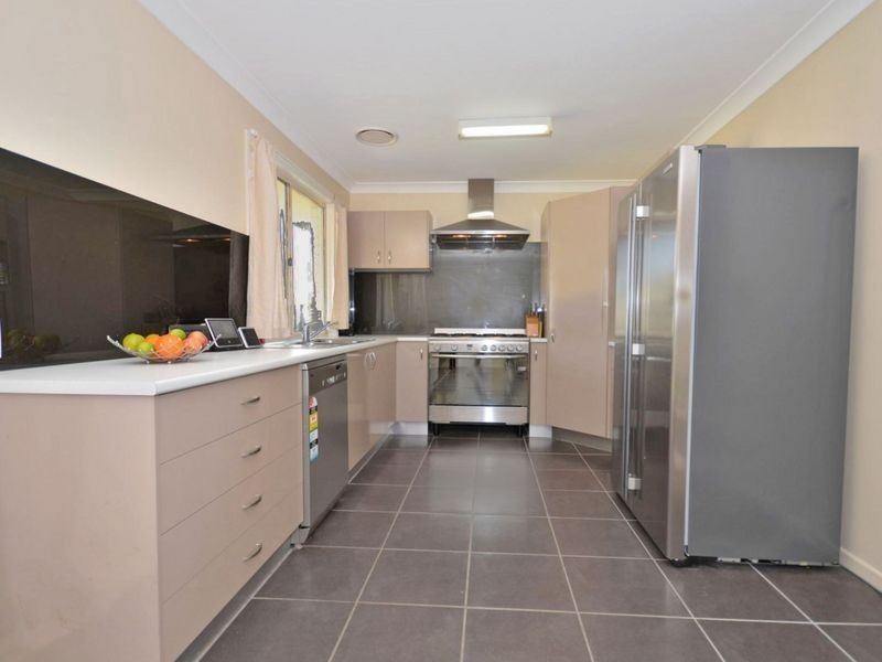 14 Careen Street, Battery Hill QLD 4551