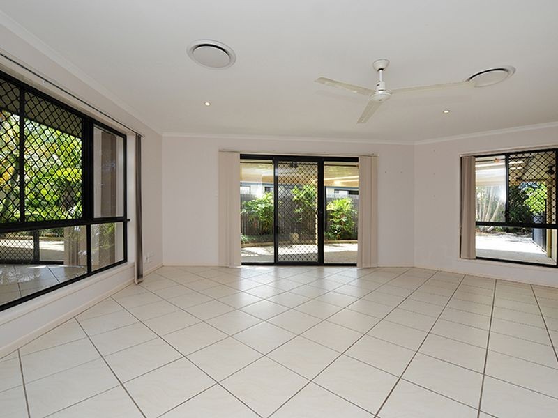 45 Mimosa Crescent, Currimundi QLD 4551