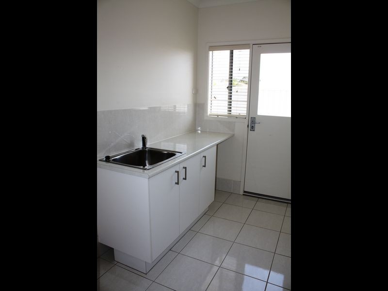 1 Flitcroft Place, Pelican Waters QLD 4551