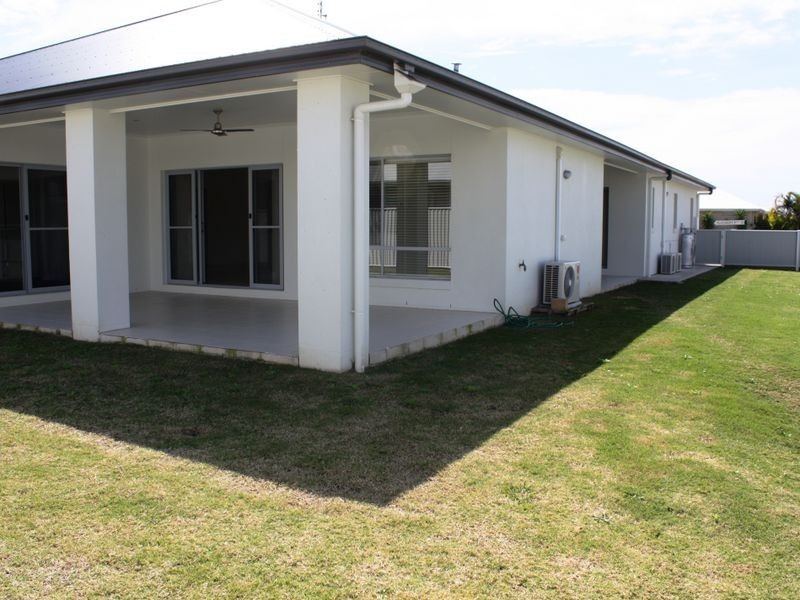 1 Flitcroft Place, Pelican Waters QLD 4551