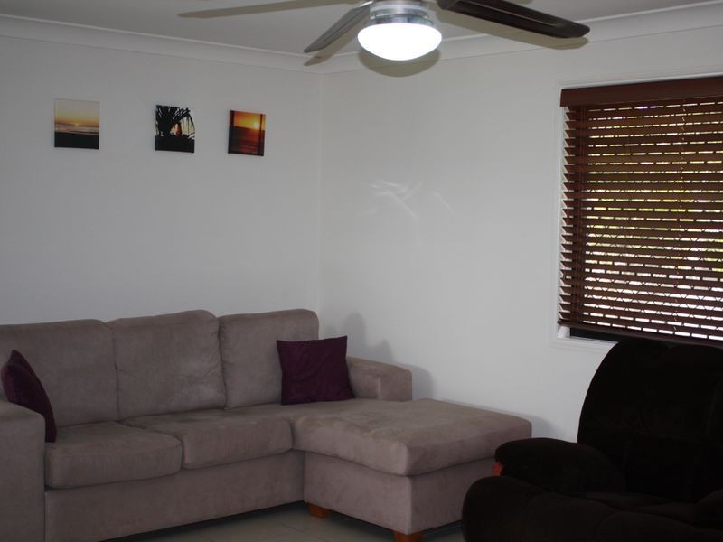 4 Carr Place, Pelican Waters QLD 4551