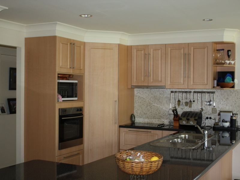 4 Carr Place, Pelican Waters QLD 4551