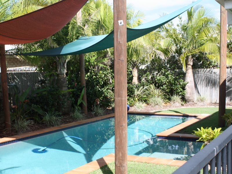 4 Carr Place, Pelican Waters QLD 4551