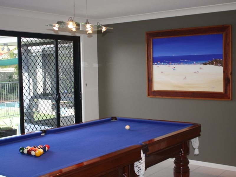 4 Carr Place, Pelican Waters QLD 4551