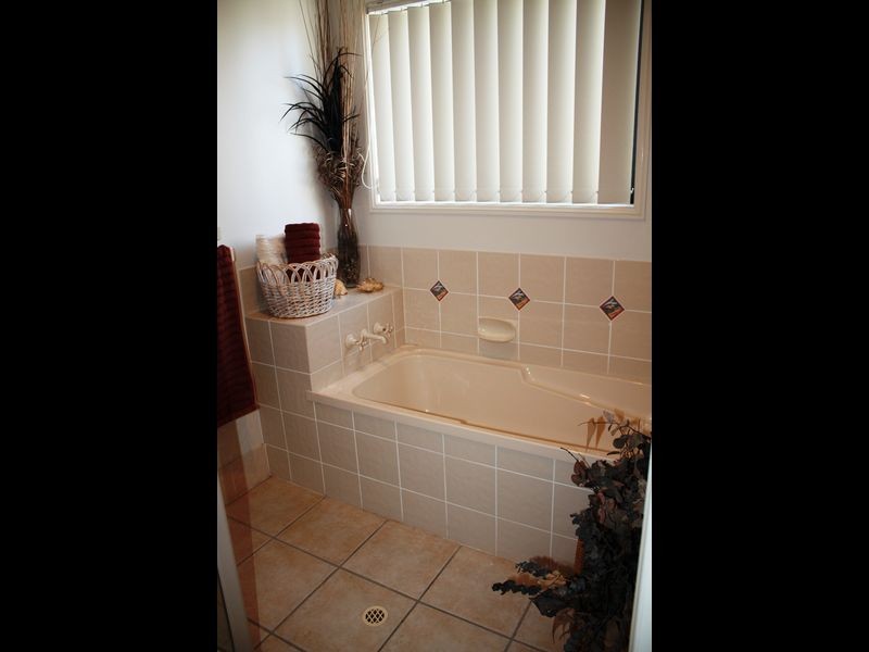 63 Jessica Blvd, Minyama QLD 4575