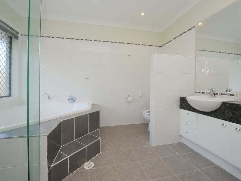 6 Edlundh Court, Pelican Waters QLD 4551