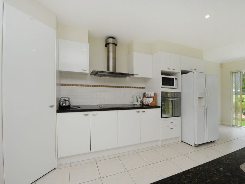 6 Edlundh Court, Pelican Waters QLD 4551