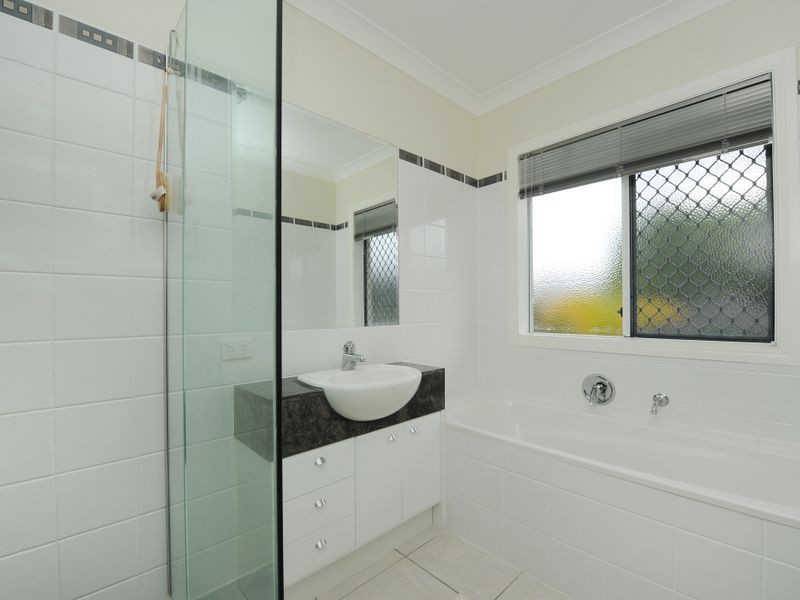 6 Edlundh Court, Pelican Waters QLD 4551