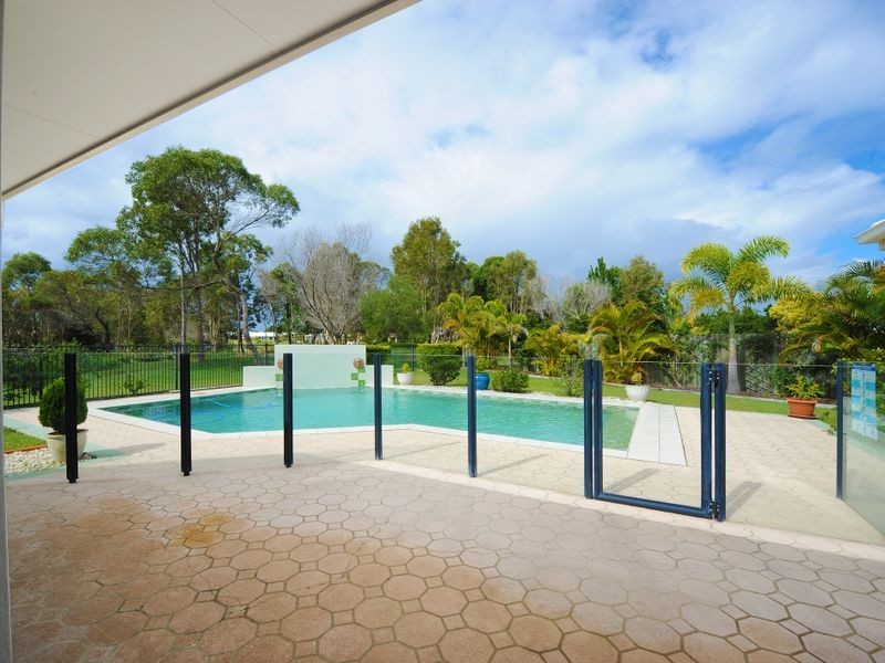 6 Edlundh Court, Pelican Waters QLD 4551