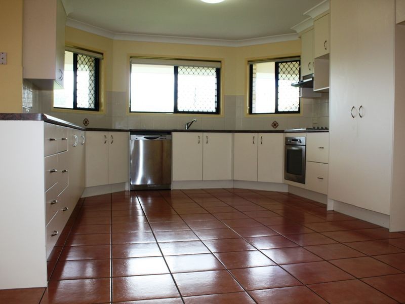 31 Montserrat Cres, Caloundra West QLD 4551