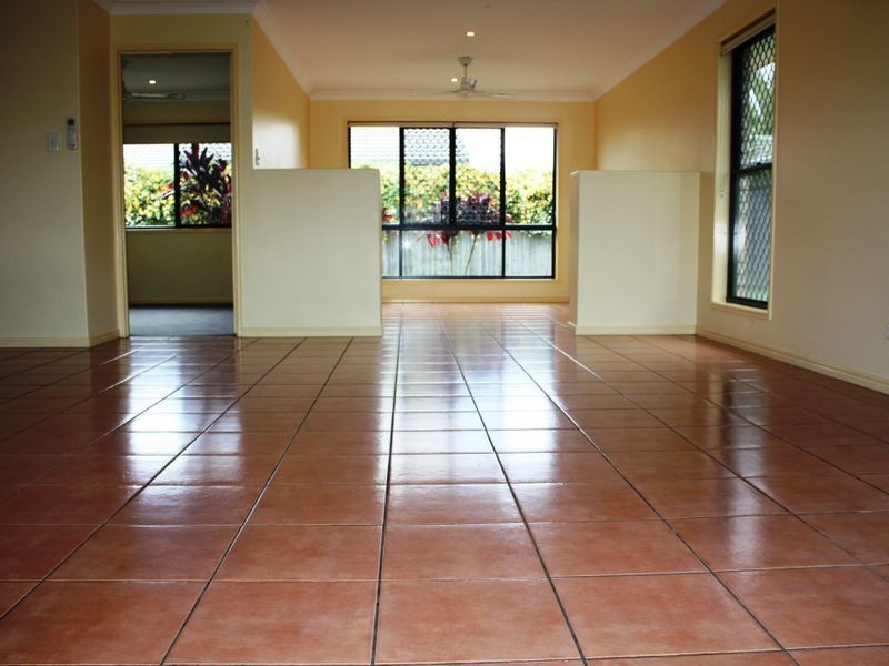 31 Montserrat Cres, Caloundra West QLD 4551