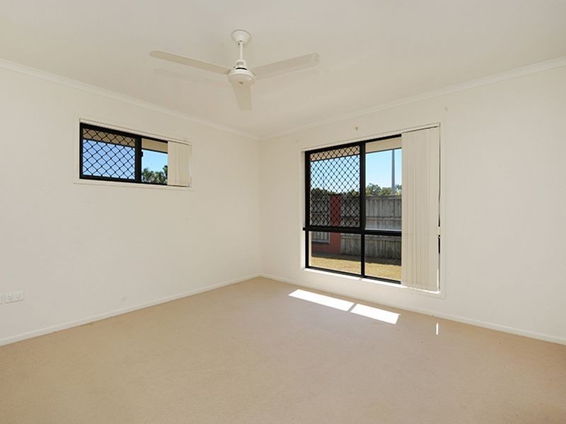 1 Oakdale Circuit, Currimundi QLD 4551