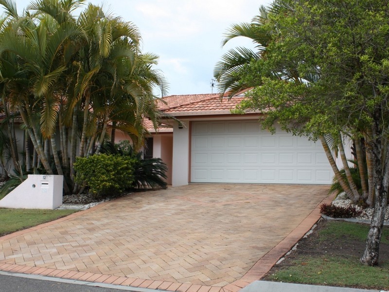 12 Firefly Street, Pelican Waters QLD 4551