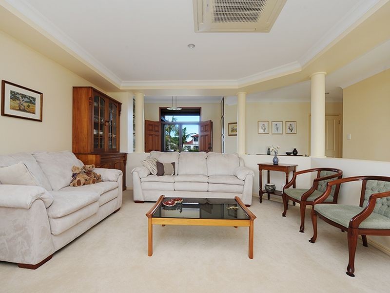 17 Tibrogargan Place, Pelican Waters QLD 4551